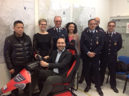 montemurlo. DONA UN SIMULATORE DI GUIDA ALLA POLIZIA MUNICIPALE, IN STATO DI EBBREZZA RIMASE COINVOLTO IN UN GRAVISSIMO INCIDENTE