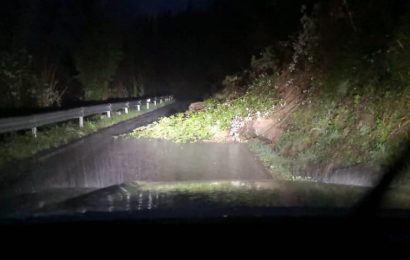 maltempo. CHIUSE PER FRANA LA SP3 MAMMIANESE E LA SP 18 LIZZANESE