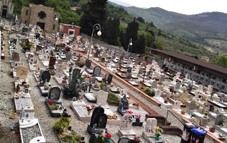 VISITA AL CIMITERO COMUNALE DI ROCCA, A MONTEMURLO UN SERVIZIO DI TRASPORTO GRATUITO