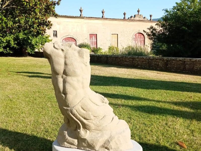 quarrata. VILLA LA MAGIA, TRE SCULTURE SETTECENTESCHE PER IL GIARDINO STORICO