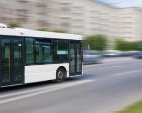 mobilità. NUOVI BUS, DESTINATI 136 MILIONI ALL’ACQUISTO DI 500 MEZZI ECOSOSTENIBILI ENTRO IL 2033