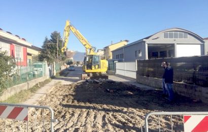 quarrata. NUOVO ASFALTO IN VIA LARGA E IN VIA VERGA. AL VIA I LAVORI