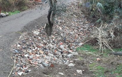 vaiano. UNA DISCARICA E UNA STRADA REALIZZATA CON RIFIUTI