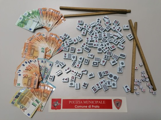 BISCA CLANDESTINA, DENUNCIATE VENTI PERSONE E SEQUESTRATI 6.100 EURO IN CONTANTI