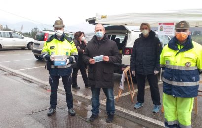 quarrata. OLTRE 102 MILA MASCHERINE CONSEGNATE IN OTTO GIORNI ATTRAVERSO I GAZEBO DELLA PROTEZIONE CIVILE