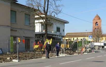 quarrata. CENTRO PER L’IMPIEGO. IL COMUNE SISTEMA L’INGRESSO ESTERNO