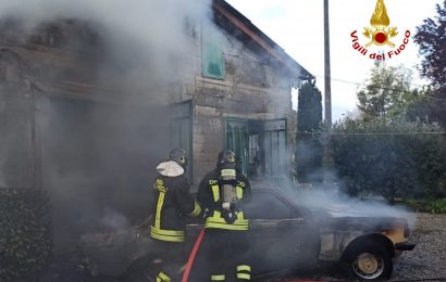 chiesina uzzanese. A FUOCO UNA ABITAZIONE E UNA AUTO