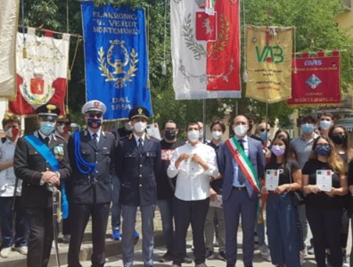 montemurlo. FESTA DELLA REPUBBLICA NEL RICORDO DI LUANA E SABRI. IL SINDACO: «UN DOVERE DI TUTTI GARANTIRE UN LAVORO BUONO E SICURO»