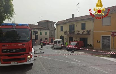 serravalle. PULMINO PER IL TRASPORTO DISABILI CONTRO UN MURO: ILLESI GLI OCCUPANTI