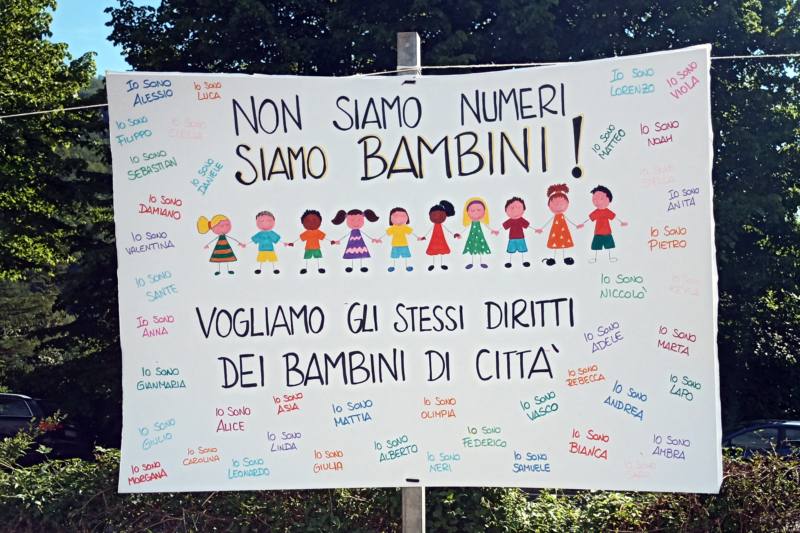 IL PEDIATRA È UN DIRITTO: I BAMBINI E LA POLITICA SENZA VOLTO