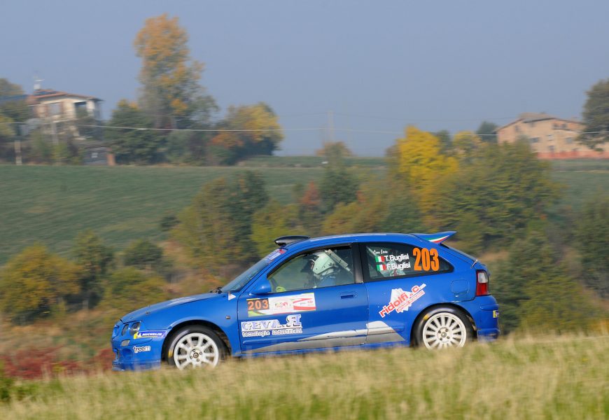 JOLLY RACING TEAM DUE VOLTE CAMPIONE NELLA ACI SPORT RALLY CUP: GIANANDREA PISANI E TOMMASO BUGLISI PORTANO IN ALTO LA SCUDERIA TOSCANA