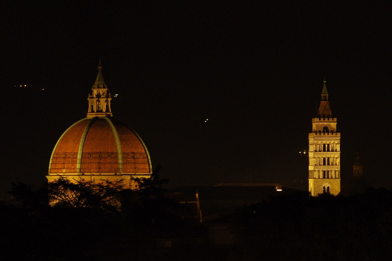 POTENZIATA L’ILLUMINAZIONE DEL CAMPANILE DI PIAZZA DEL DUOMO