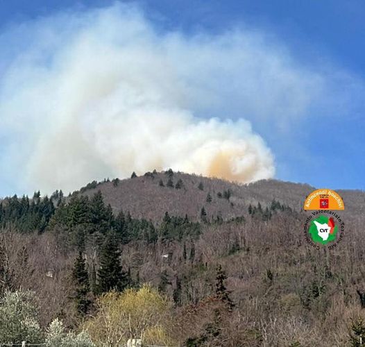 pescia. INCENDIO A MADONNA DEL TAMBURINO