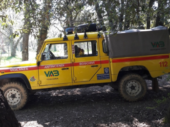 quarrata. ANTINCENDIO BOSCHIVO INSIEME ALLA VAB