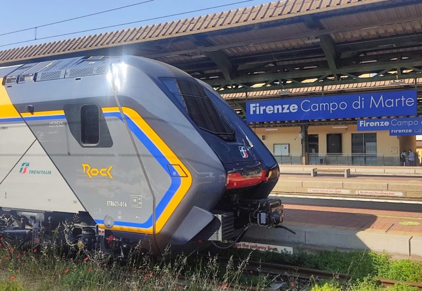 TRENITALIA, CONSEGNATI IN TOSCANA ALTRI DUE TRENI ROCK