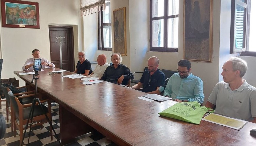 pescia. ATTIVO IN AGOSTO UN PIANO STRAORDINARIO DI SPAZZAMENTO STRADE ED AZIONI DI CONTROLLO