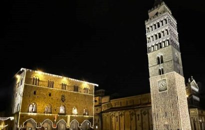 OGGI L’ACCENSIONE DELL’ALBERO DI NATALE E DELLE LUMINARIE