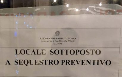 giornalismo pistoiese. EVIDENTEMENTE È PIÙ IMPORTANTE SPENDERE INTERE PAGINATE PER IL VERDE SMERALDO DELLE NOZZE MASINI-KUSTERMANN OFFICIATE DA S.S. CALENDA…