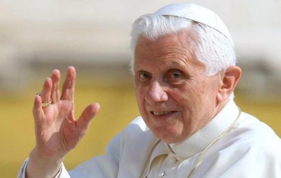 L’OMAGGIO DELLA DIOCESI A PAPA RATZINGER