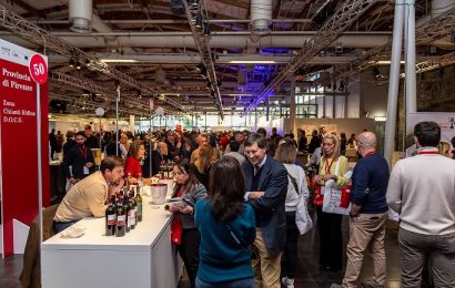 VINO, 1500 PERSONE AL CHIANTI LOVERS & ROSSO MORELLINO