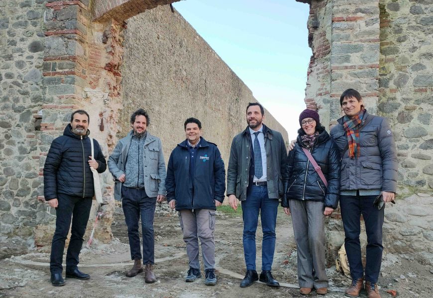 UN PARCO URBANO NELL’AREA EX TIRO A SEGNO. PROSEGUONO I LAVORI DI VALORIZZAZIONE DELLE MURA URBANE DI VIALE MATTEOTTI