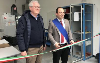 ISTITUTO MARCONI: INAUGURATA LA MACCHINA A CONTROLLO NUMERICO