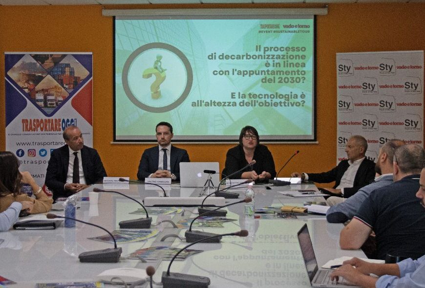 TRANSIZIONE ENERGETICA E DIGITALIZZAZIONE  NELLA LOGISTICA: IL SUSTAINABLE TOUR 2023 HA FATTO TAPPA ALL’INTERPORTO DELLA TOSCANA CENTRALE