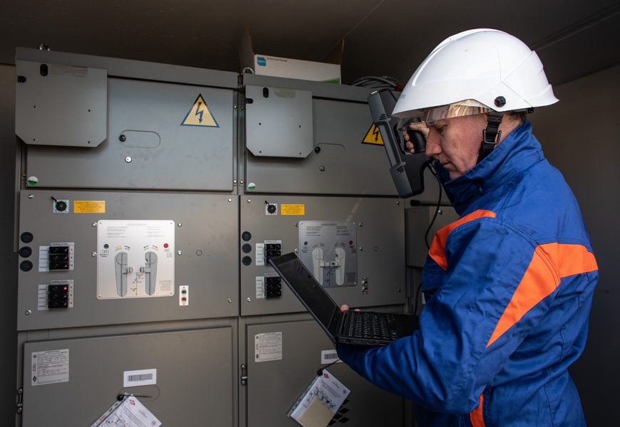 ENEL RINNOVA LA CABINA ELETTRICA “SANT’AGOSTINO”, LAVORI NOTTURNI PER L’INTERVENTO NELLA FRAZIONE