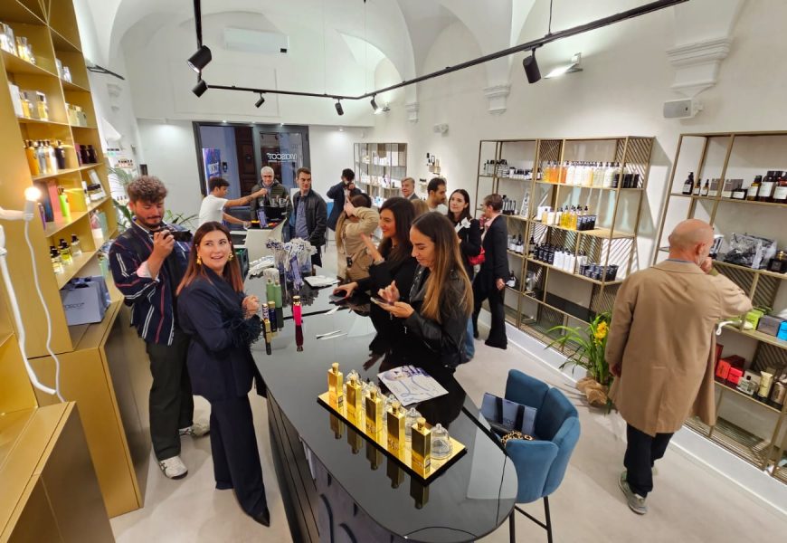 PRATO, APRE IL PRIMO PARFUM MAKE-UP BAR DELLA TOSCANA