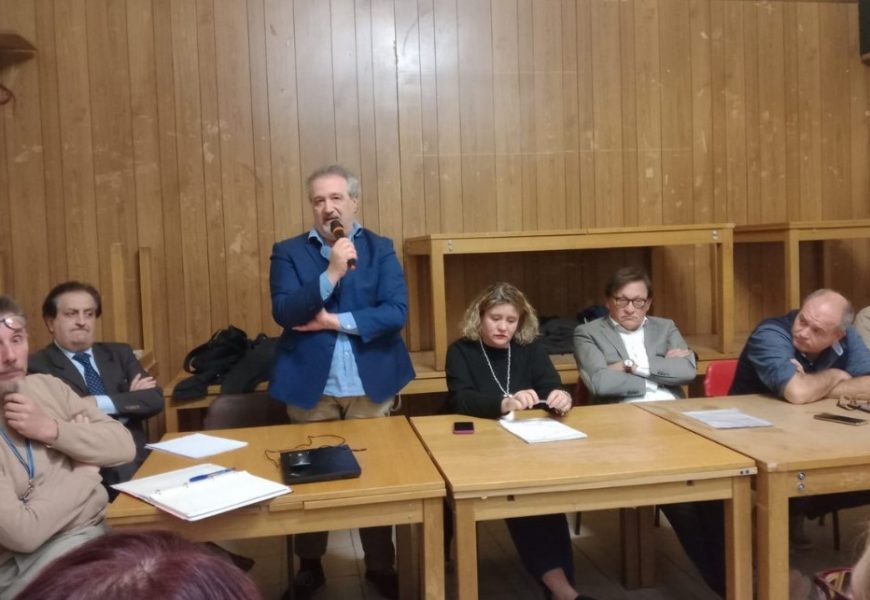 quarrata. TPL, ASSEMBLEA INFUOCATA A FERRUCCIA, LE FAMIGLIE PENSANO AD UN ESPOSTO ALLA PROCURA DELLA REPUBBLICA