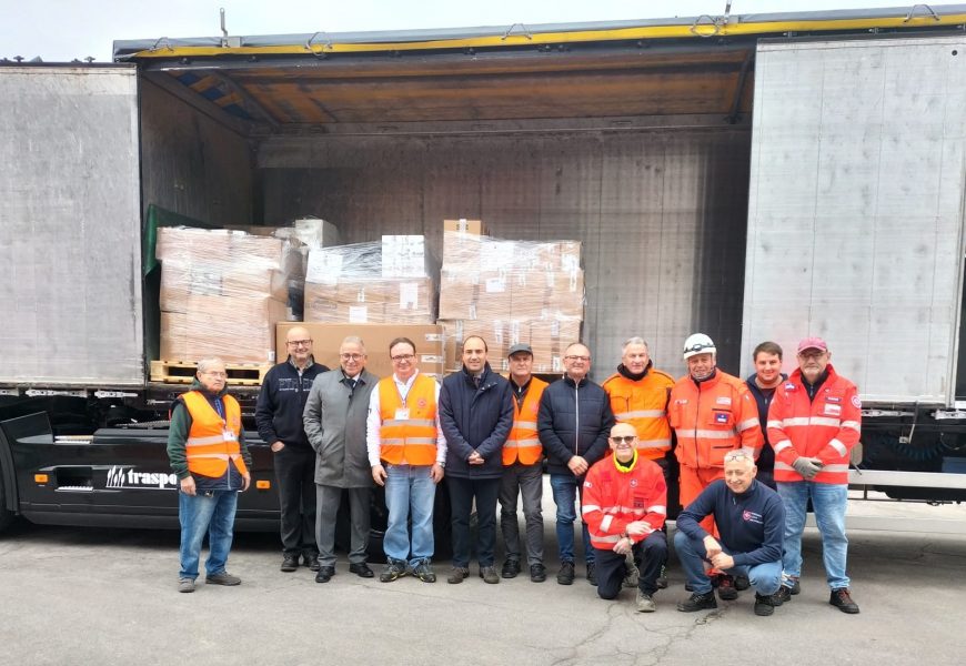 alluvione. A MONTEMURLO UN TIR CARICO DI AIUTI: ALIMENTI, VESTIARIO E PRODOTTI IGIENE PERSONALE E PULIZIA