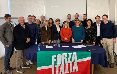 AL CONGRESSO DI FORZA ITALIA ANCHE UNA DELEGAZIONE PRATESE