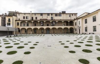 NEL GIARDINO DI PALAZZO FABRONI SI FESTEGGIANO LE COPPIE SPOSATE DA SESSANT’ANNI