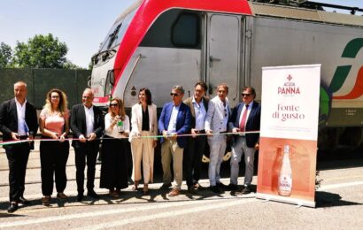 logistica sostenibile. INAUGURATO IL NUOVO COLLEGAMENTO FERROVIARIO INTERMODALE TRA INTERPORTO DELLA TOSCANA CENTRALE E TERMINAL DARSENA TOSCANA