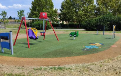 agliana. SI INAUGURANO I GIOCHI INCLUSIVI DEL GIARDINO CARLO ALBERTO DELLA CHIESA