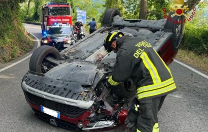 san marcello piteglio. AUTO SI CAPPOTTA A MAMMIANO, UN FERITO