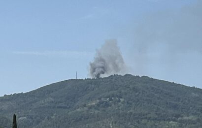 INCENDIO BOSCHIVO IN CORSO A POGGIO DEI PAPI