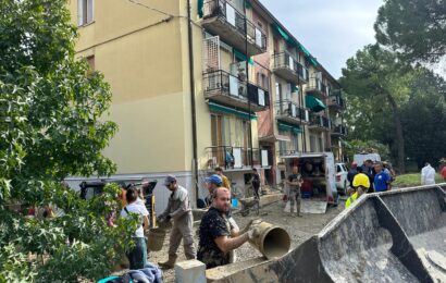 ALLUVIONE IN EMILIA ROMAGNA, IL CONSORZIO SPURGHISTI SI MOBILITA, MEZZI E UOMINI PER LIBERARE STRADE E ABITAZIONI DA ACQUA E FANGO