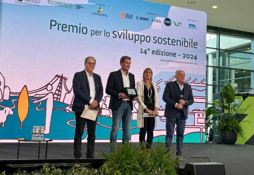 RICONOSCIMENTO MIGLIORI IMPRESE PER L’ECONOMIA CIRCOLARE: IL CONSORZIO CORERTEX PREMIATO DURANTE ECOMONDO