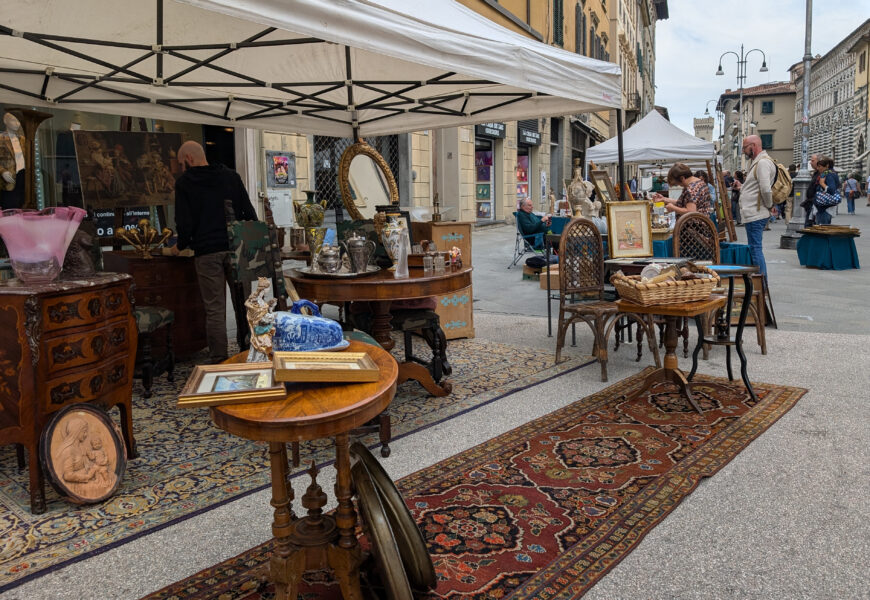 OGGI LA FIERA DELL’ANTIQUARIATO PER LE VIE DEL CENTRO